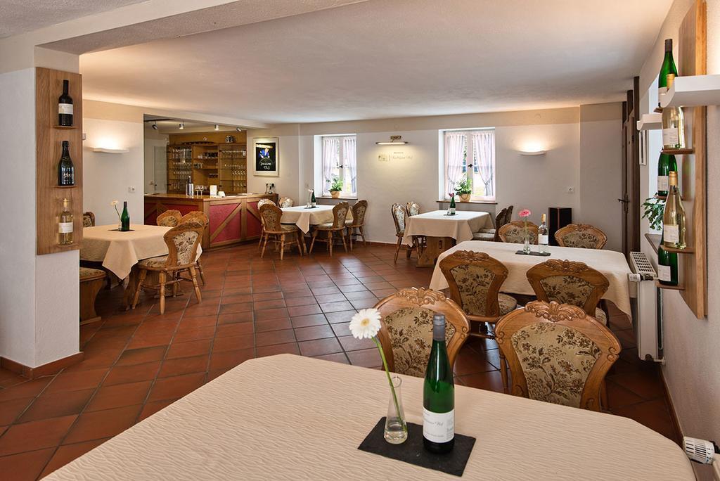 Weinhaus Kurtrierer Hof Hotel Leiwen Quarto foto